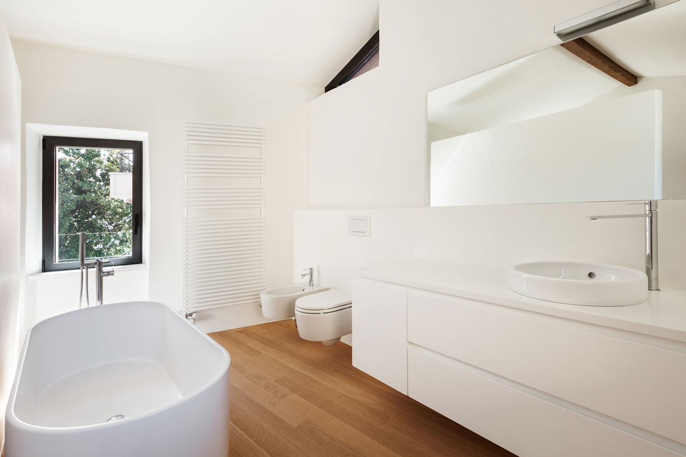 Witte moderne badkamer - badkamer ideeën