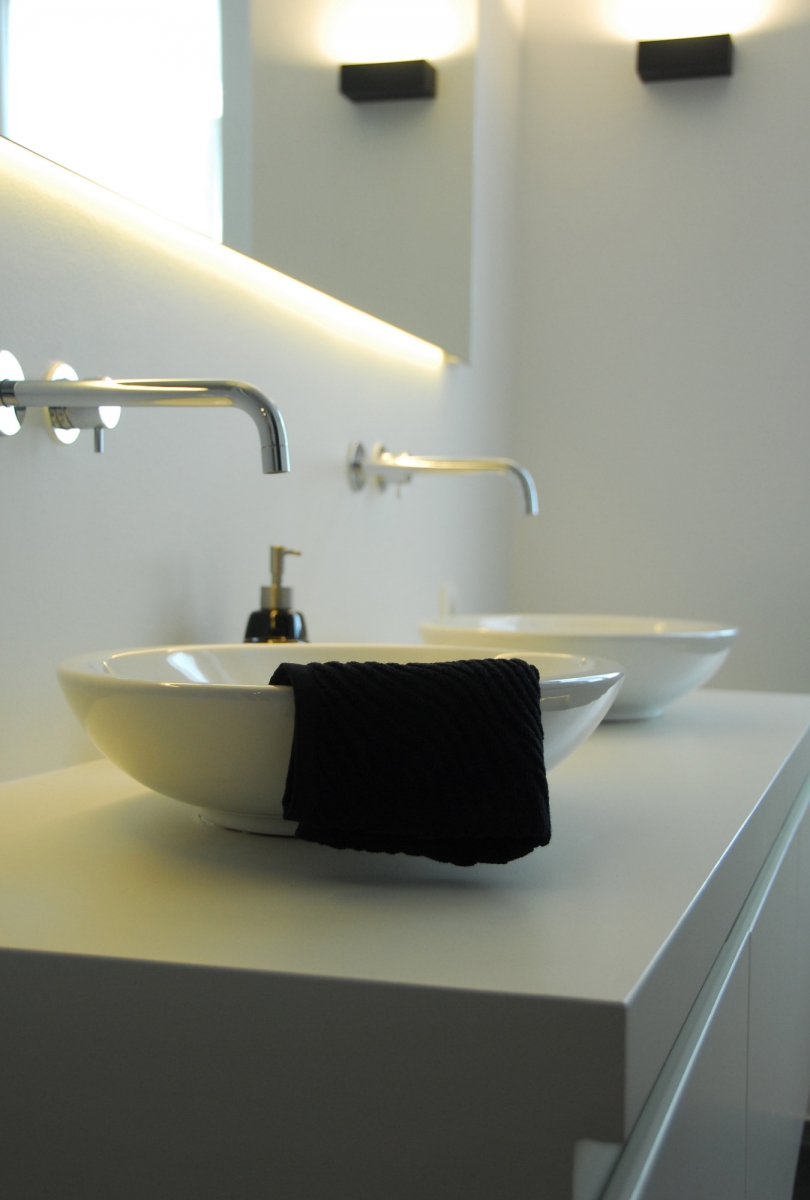 Moderne badkamer - bovenbouw lavabo